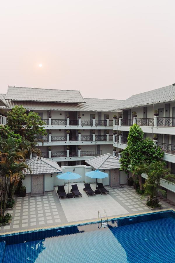 Decharme Hotel Chiang Mai Dış mekan fotoğraf